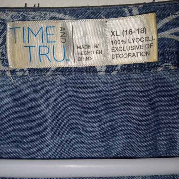 Beautiful Boho Denim Print Top - Picture 5 of 5